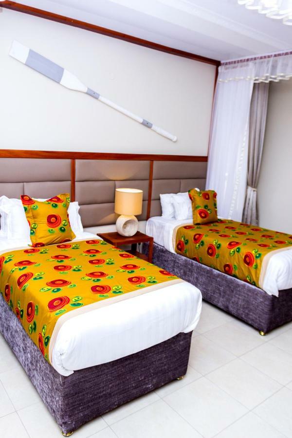 Akasu Bed And Breakfast Kampala Buitenkant foto